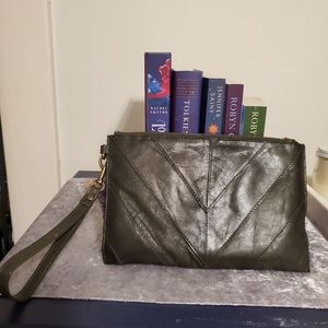 Lucky Brand 🍀 Wristlet